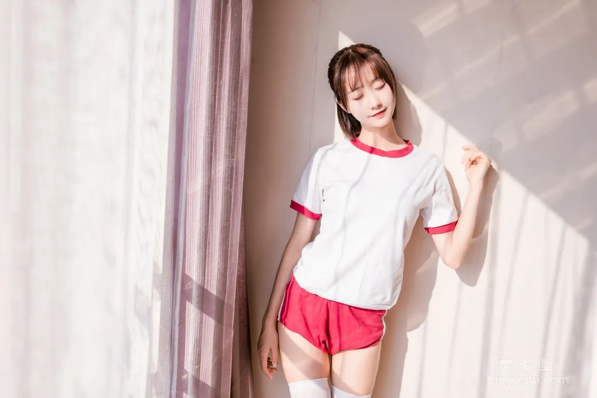 萌系小姐姐木綿綿OwO - 死庫水+體操服+女仆 寫真套圖 12