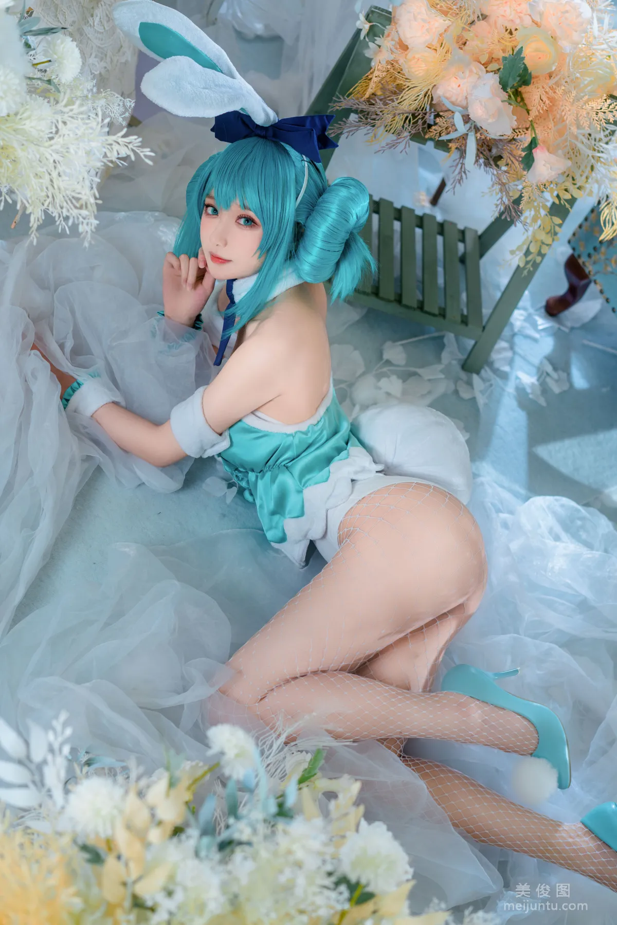 [COS福利] 阿包也是兔娘 - 白兔miku10
