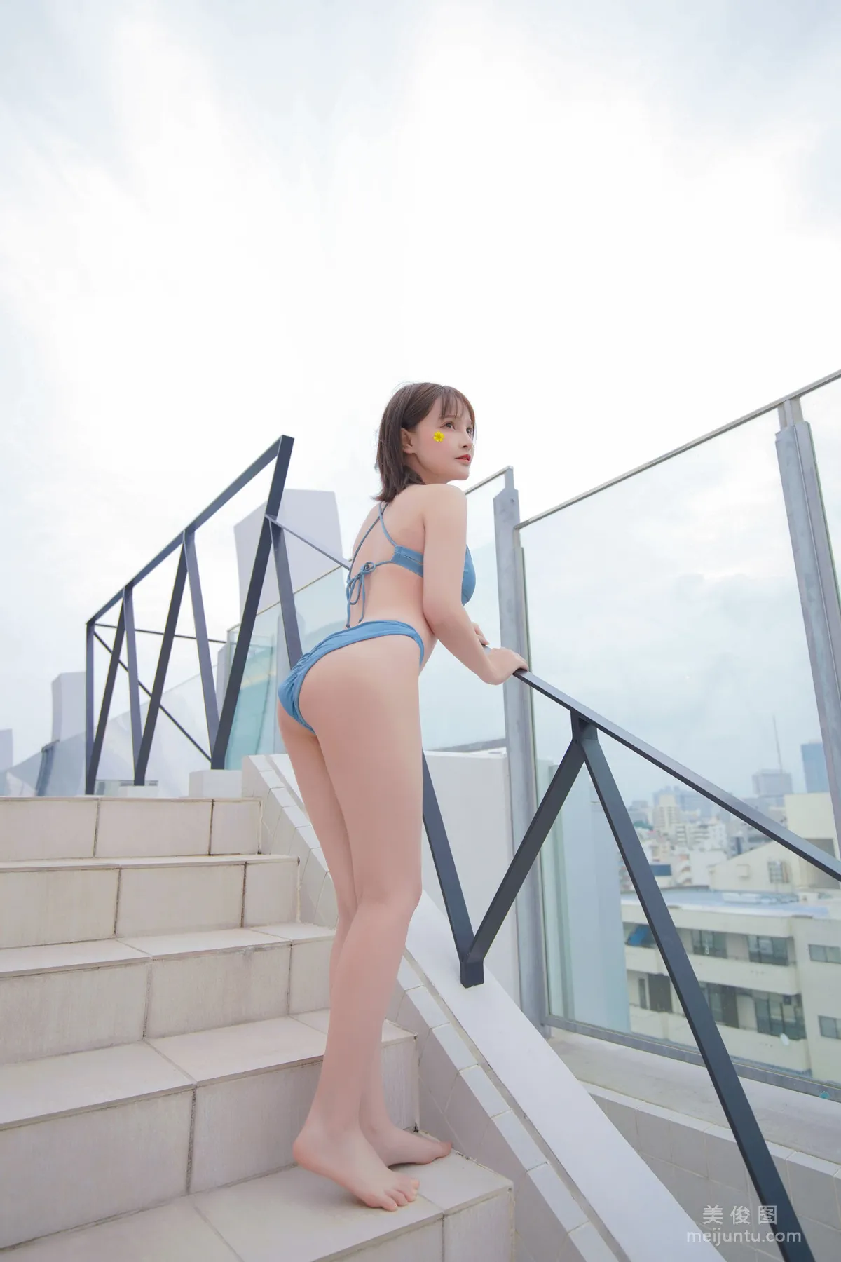 [COS福利] 千夜未来（Senya Miku）- 水着 写真套图4
