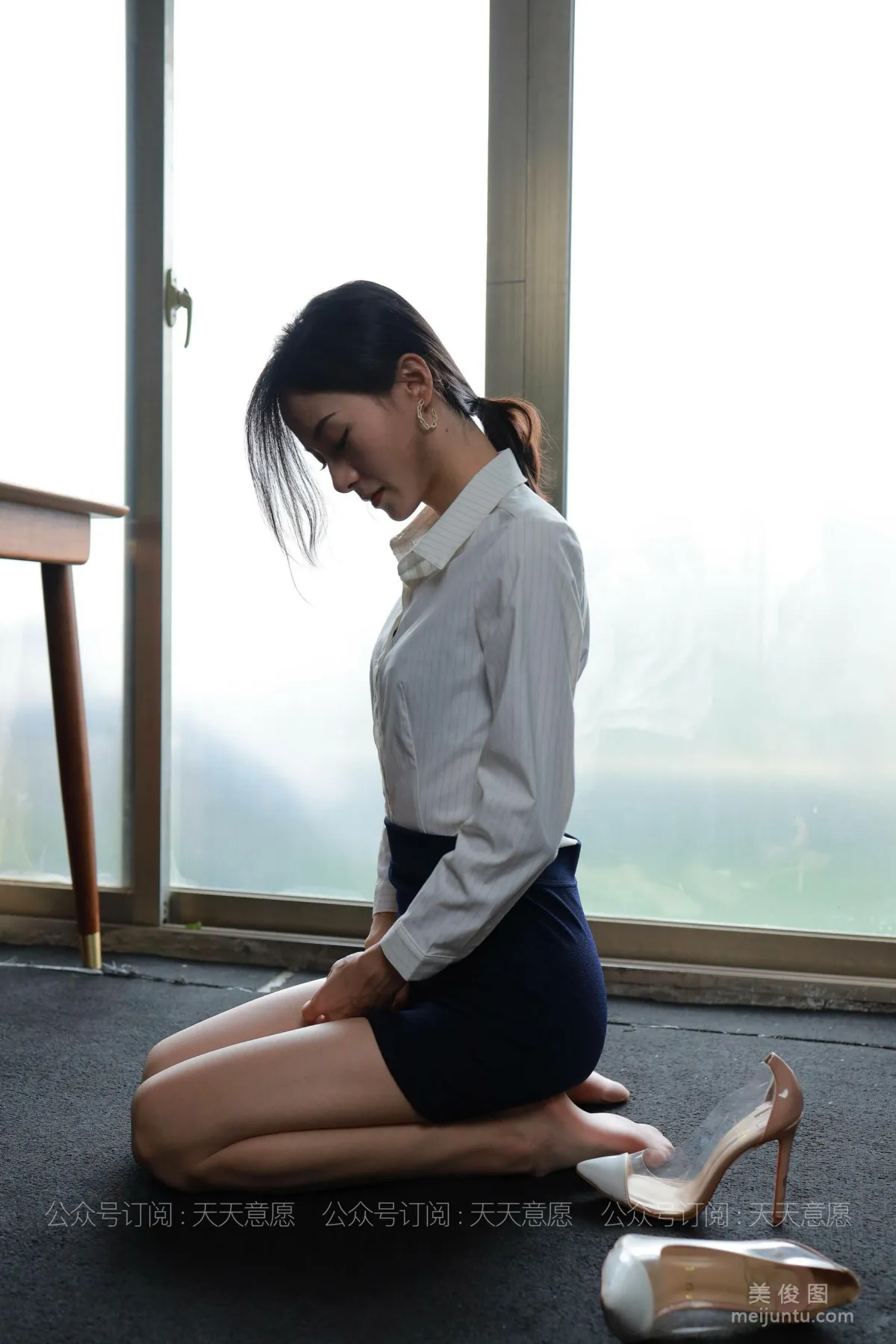 [IESS] 丝享家813： 小六《火辣女秘书》73