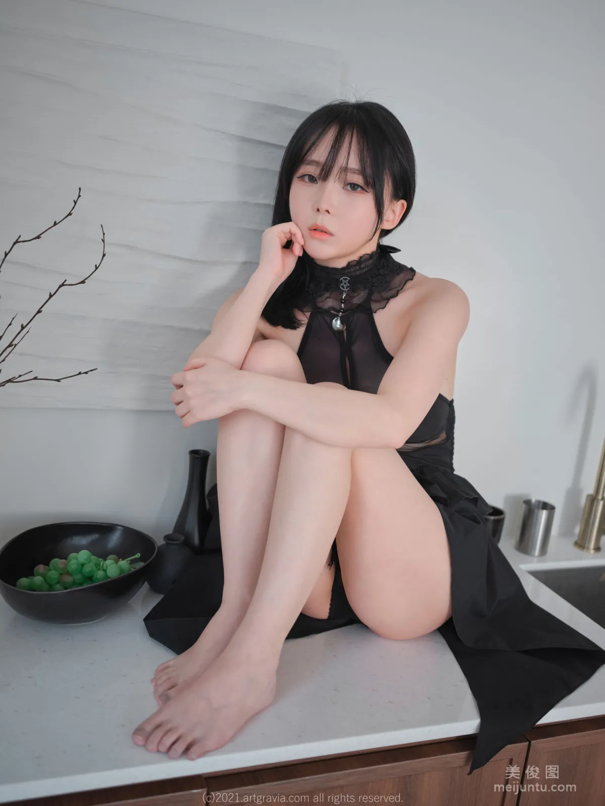 [ARTGRAVIA] VOL.243 Ming Sunha - 漏洞毛衣+情趣内衣 44