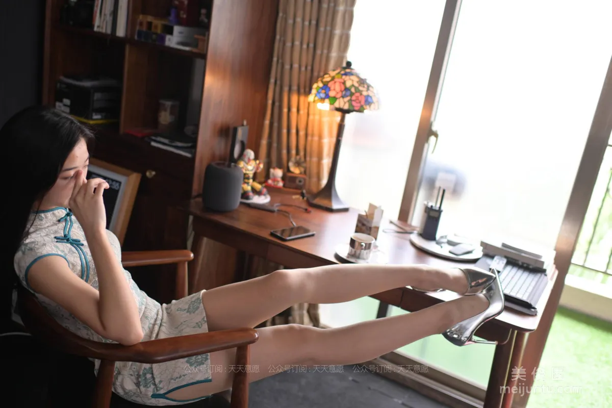 [IESS] 絲享家788： 甯甯《愛看書的旗袍美女》 37