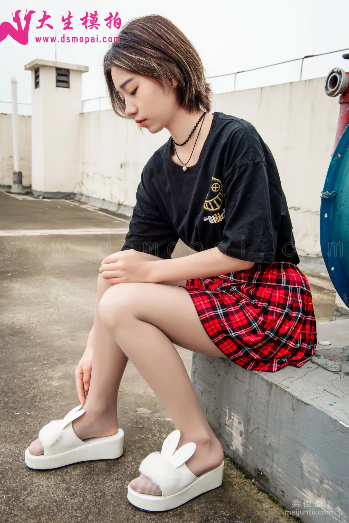 [大生模拍] NO.211 小小 - 天台美足 套图8