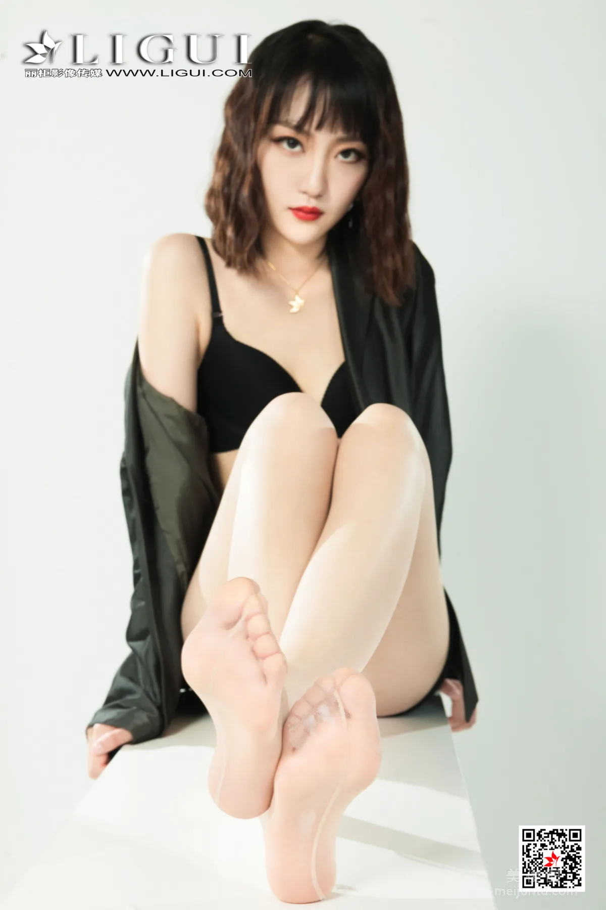 [麗櫃Ligui] 網絡麗人 Model 芝芝 《職場的你》 34