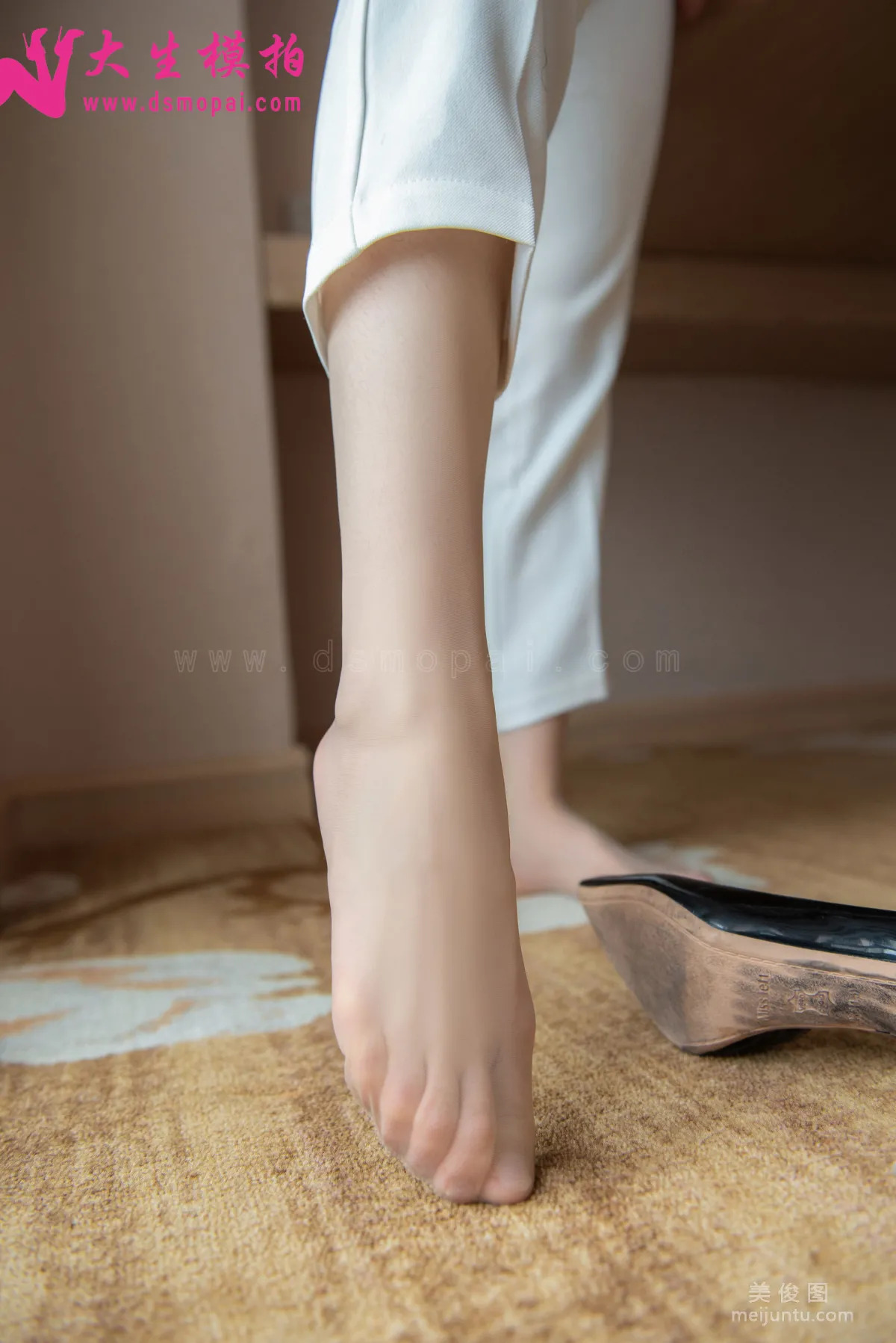 [大生模拍] NO.188 文靜 - 女主持的工作裝 套圖 34