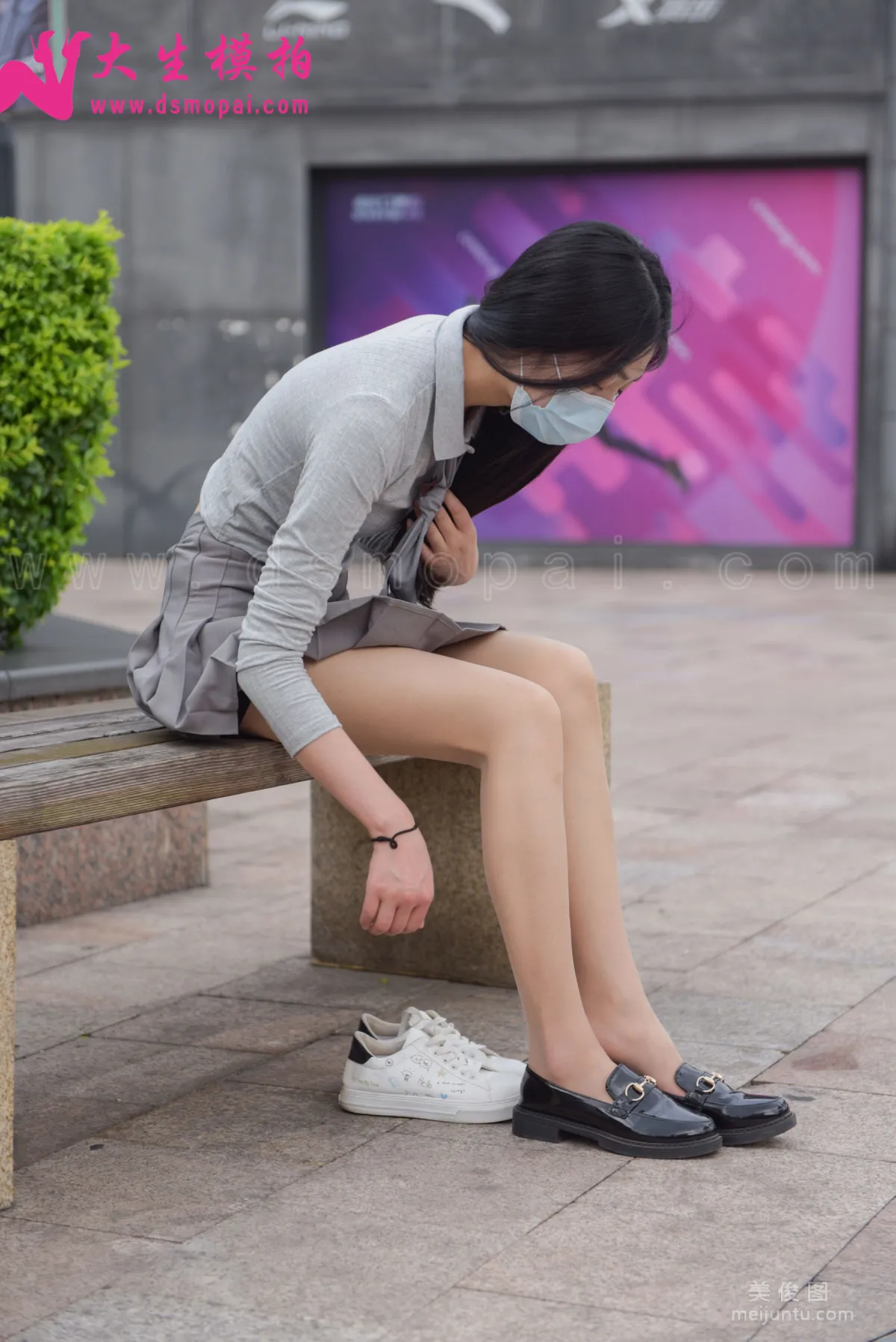 [大生模拍] 特輯 換上工作裝的兼職學妹 11