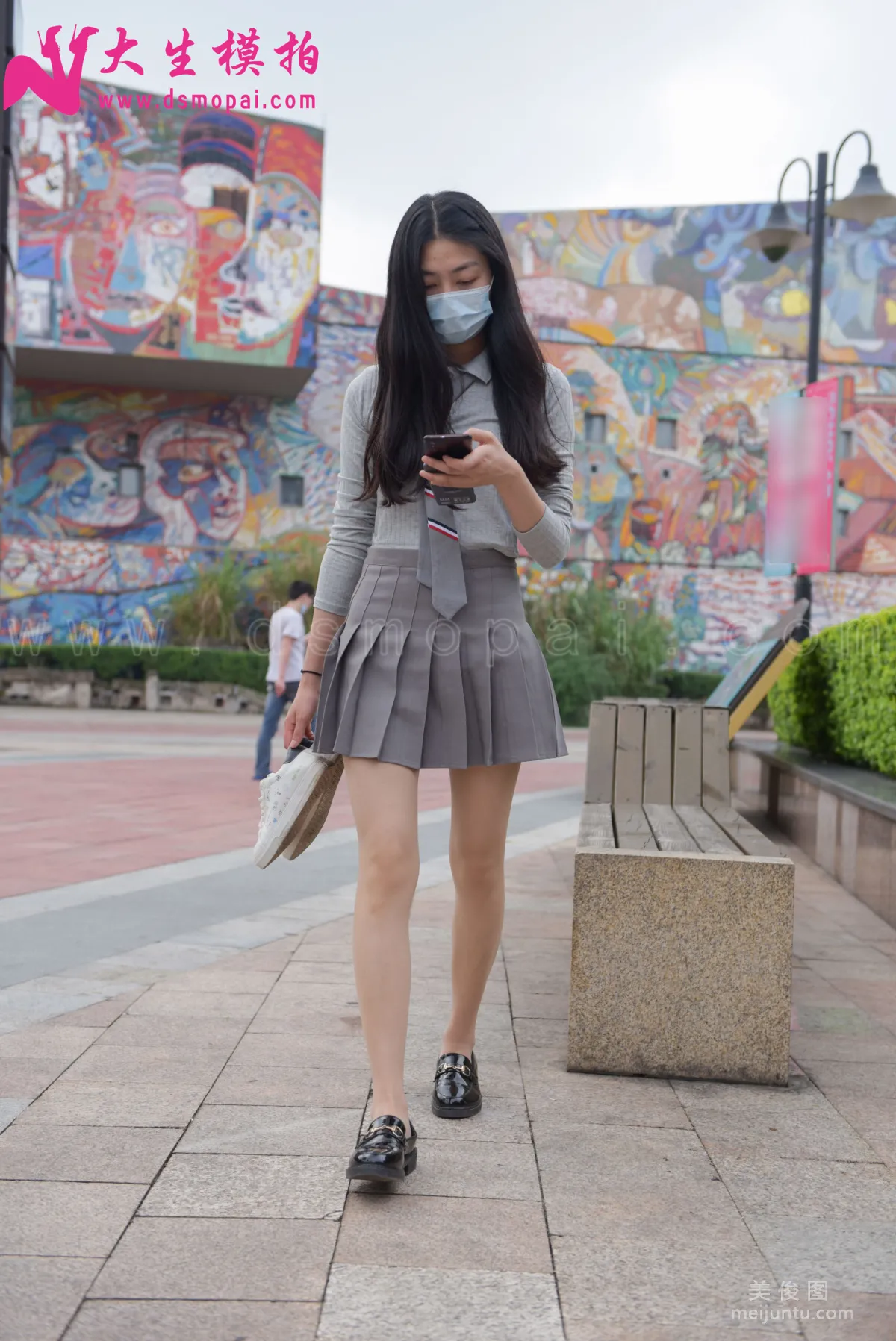 [大生模拍] 特輯 換上工作裝的兼職學妹 18