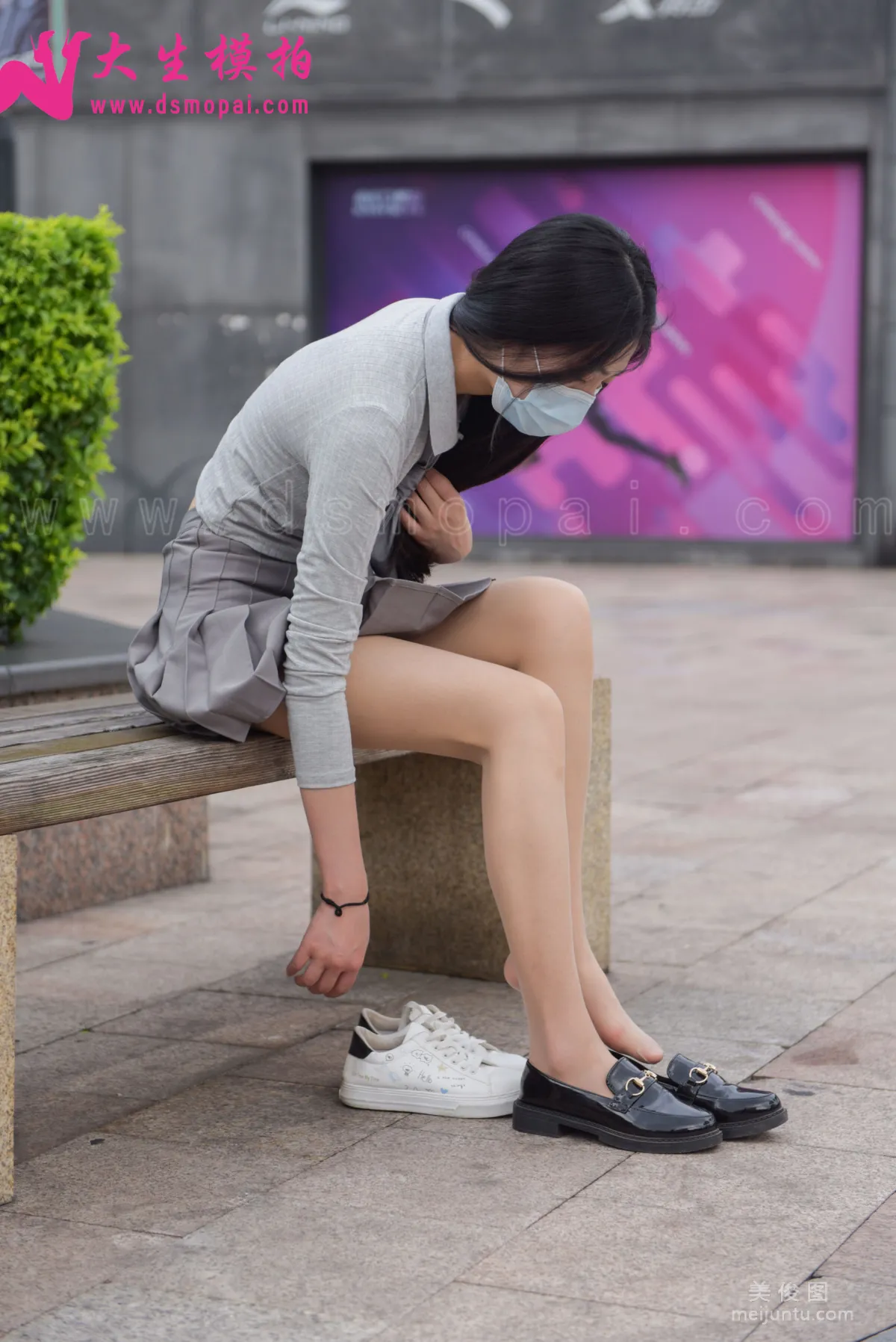 [大生模拍] 特輯 換上工作裝的兼職學妹 10