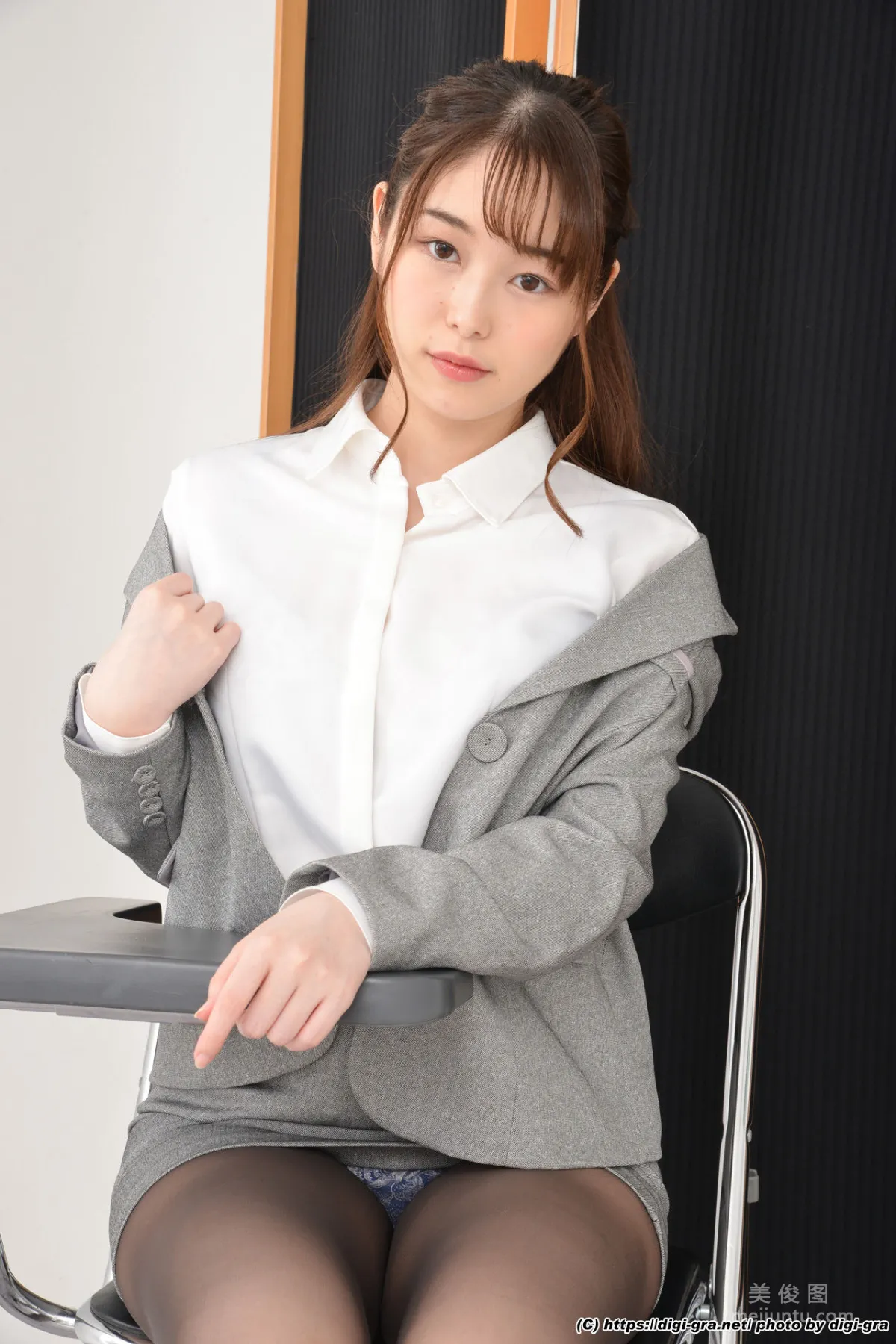 [Digi-Gra] 新名あみん Amin Niina Photoset 04 32