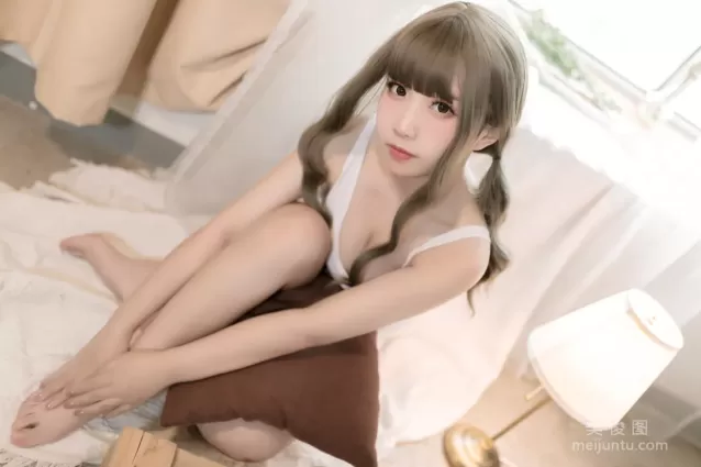 動漫博主貓田聖奈奈 - 白色死庫水 寫真套圖