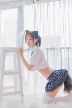 萌系小姐姐木綿綿OwO - 懷中貓 寫真套圖