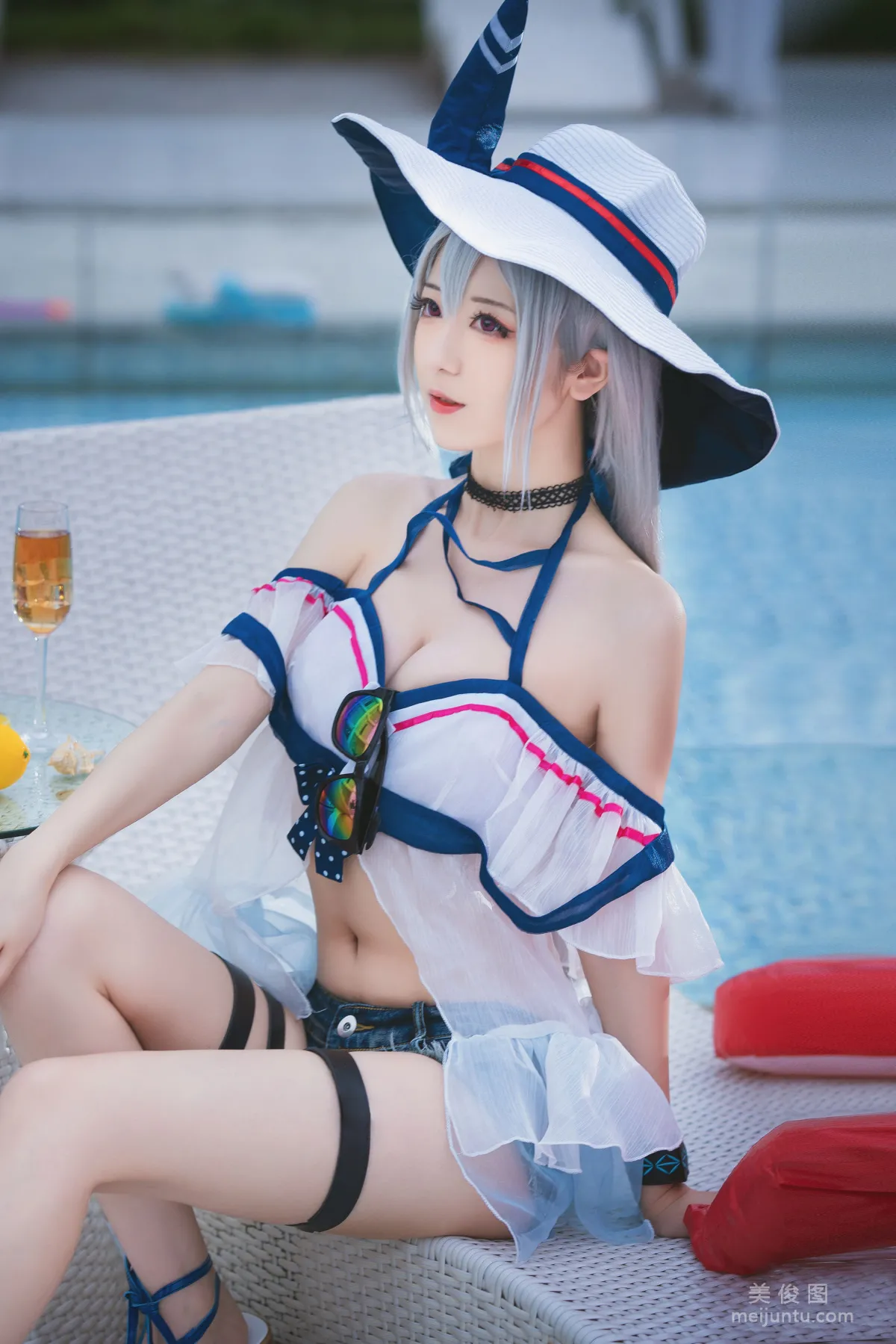 小姐姐弥音音ww - 明日方舟 斯卡蒂泳装 写真套图4