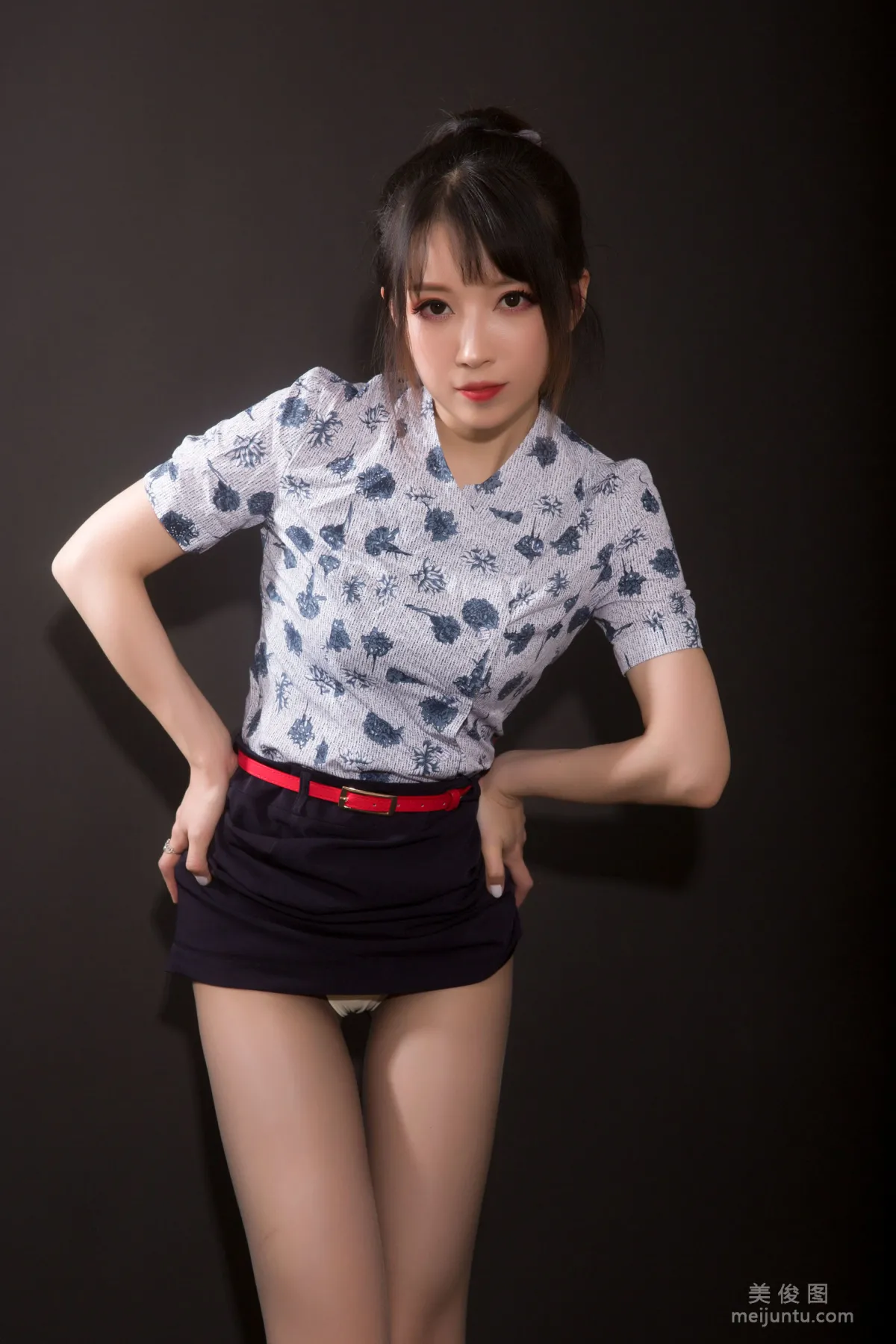 [COS福利] 鬥魚主播小女巫露娜 - 東航棚拍 16
