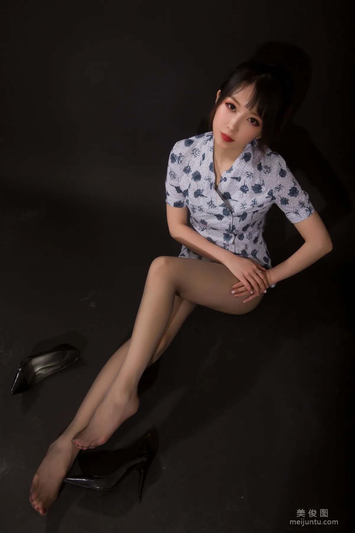 [COS福利] 鬥魚主播小女巫露娜 - 東航棚拍 3