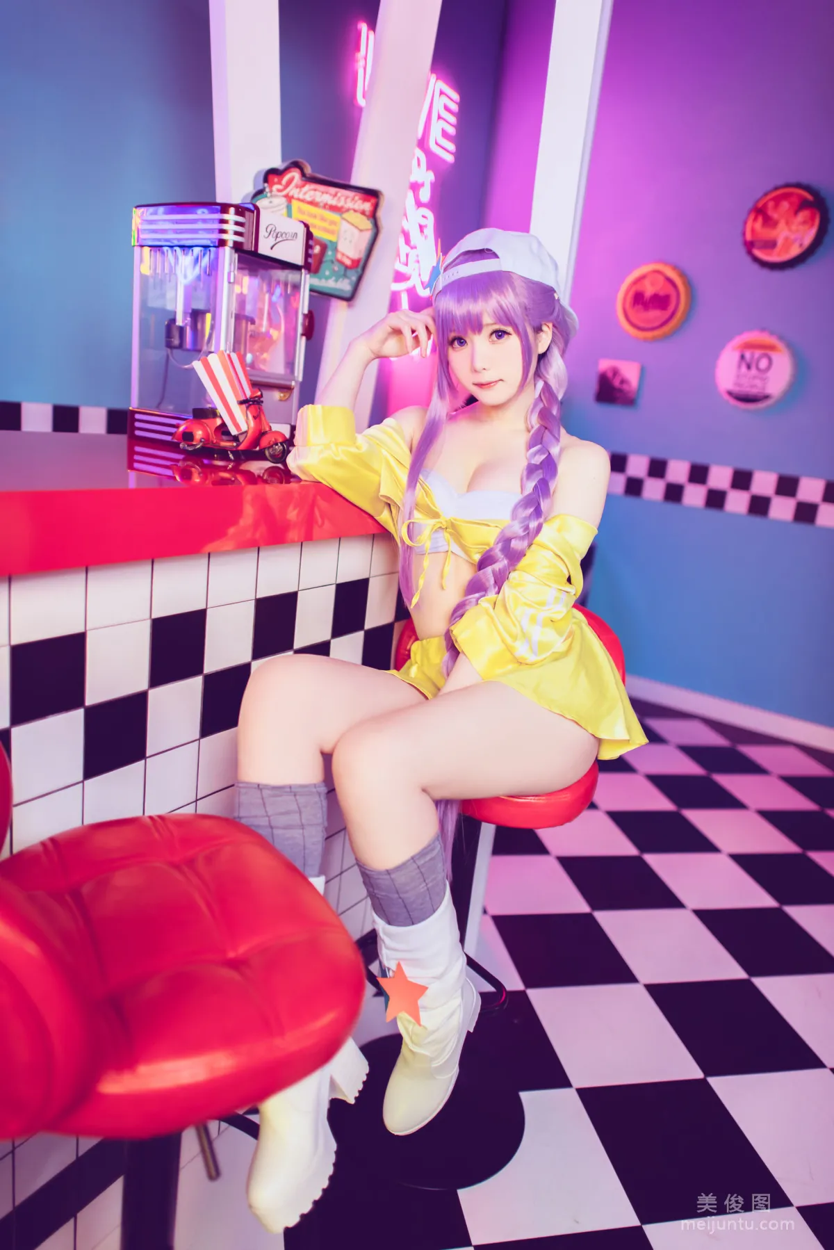 微博妹纸霜月shimo - BB泳装 写真套图1