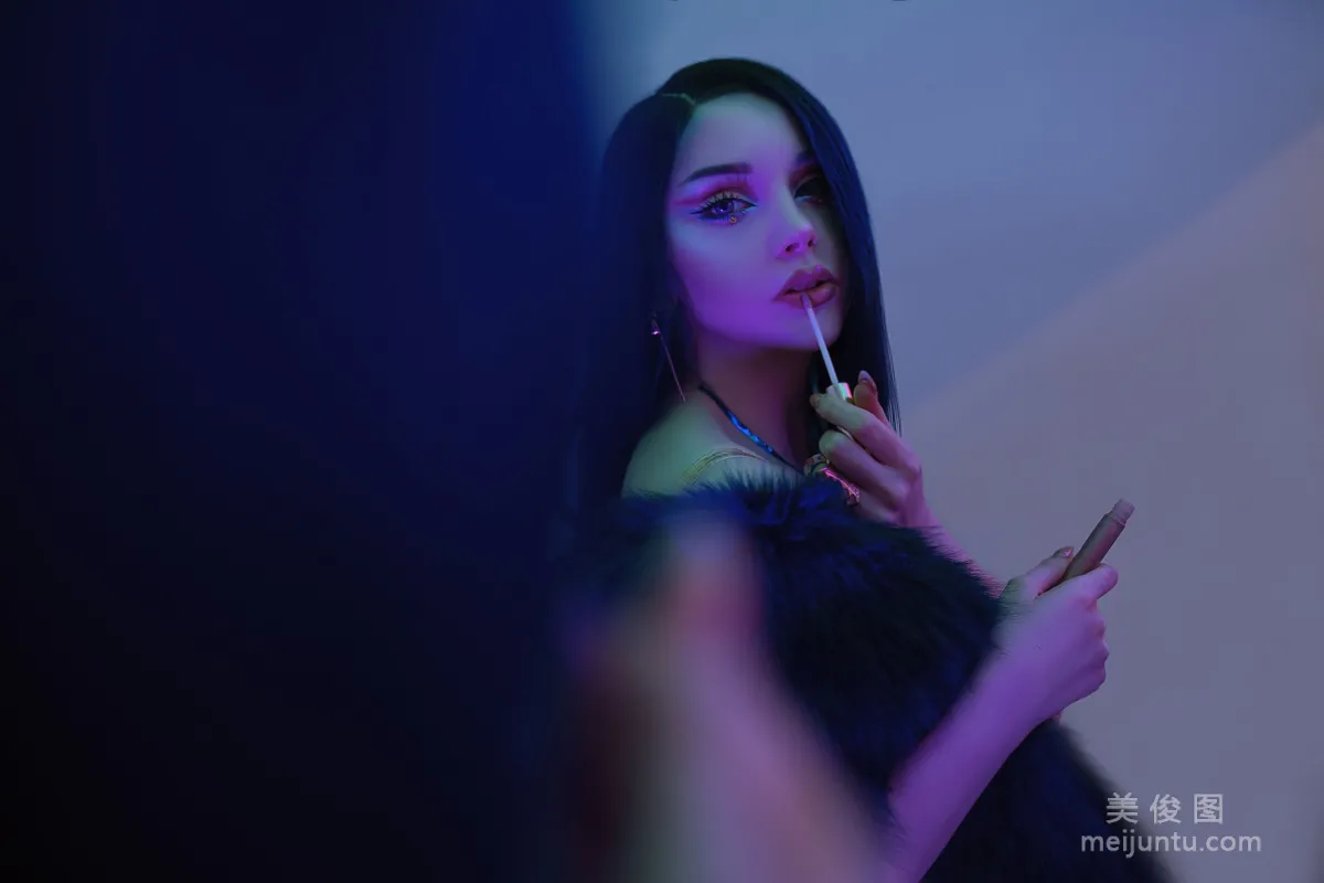 國外美女SayaTheFox - Cyberpunk Dress 2