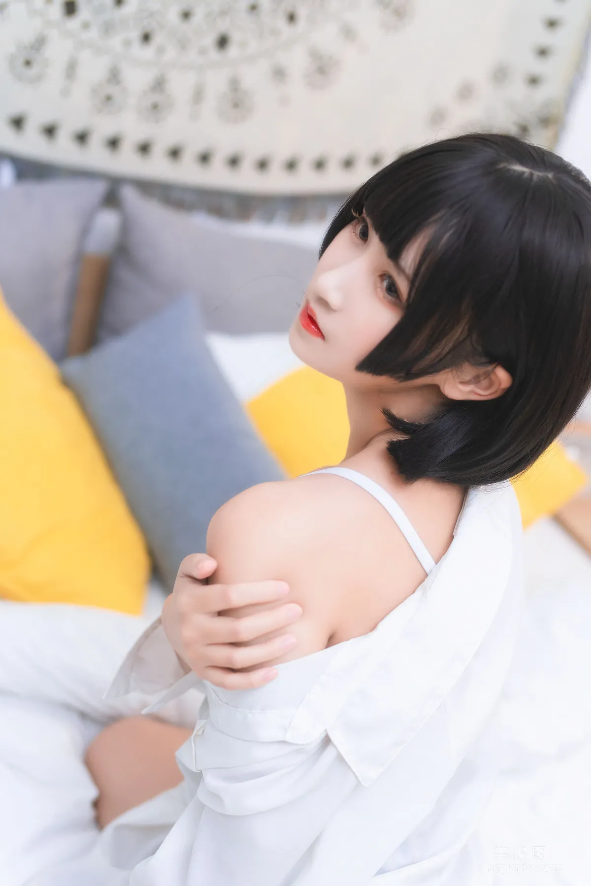 [COS福利] 微博妹子三度_69 - 衬衫日常 写真套图4