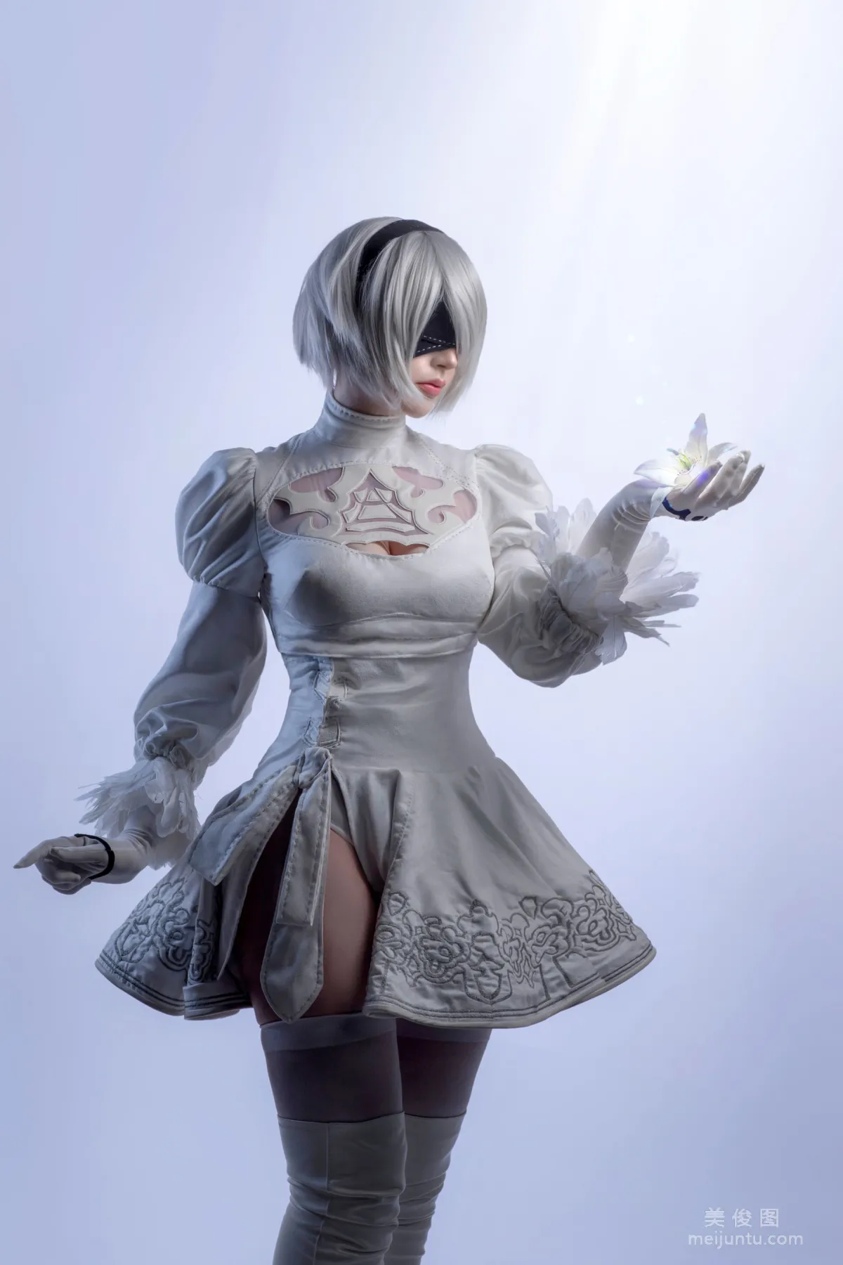 國外美女SayaTheFox - 2B White Dress 2