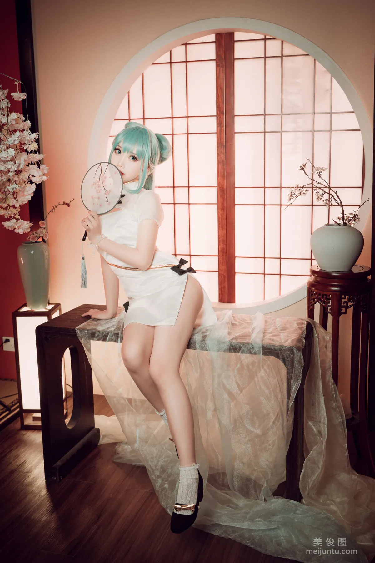 可爱人气Coser面饼仙儿 - 初音旗袍 写真套图1