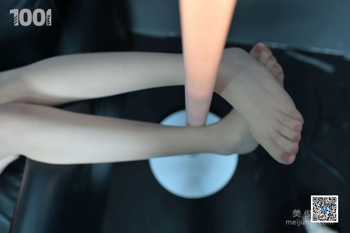[IESS異思趣向] NO.189 【一抹紅3】 絲足美腿寫真 66