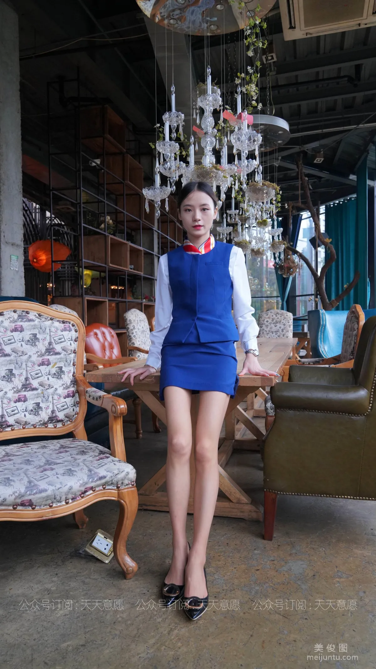 [IESS异思趣向] 丝享家 766 小六《蓝色套装展示》 丝袜美腿写真2