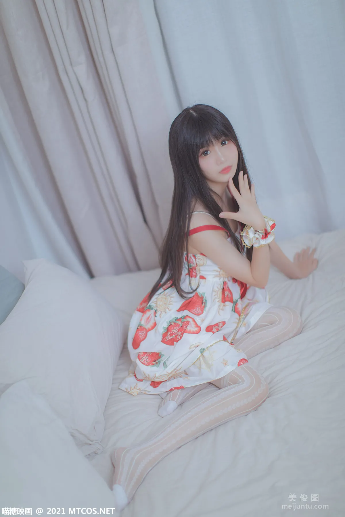 [喵糖映畫] VOL.407 草莓小裙子 寫真套圖 27