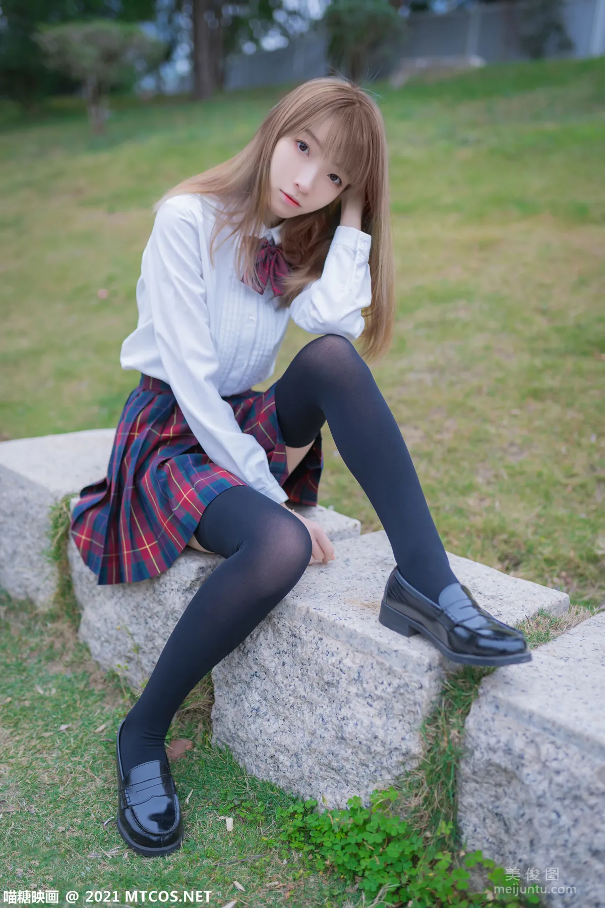 [喵糖映畫] VOL.388 戶外制服 寫真套圖 21