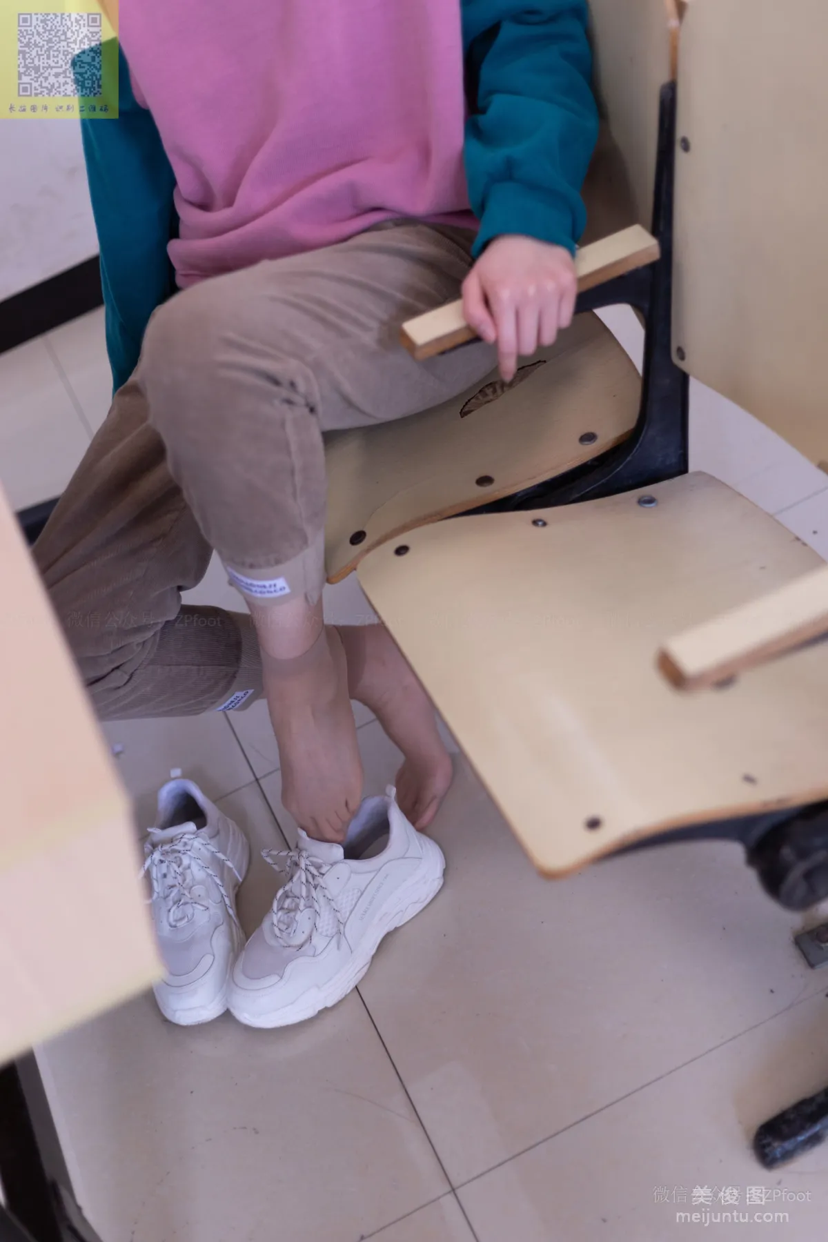 [LSS山茶攝影] NO.286 晨晨的灰絲和運動鞋短絲 68