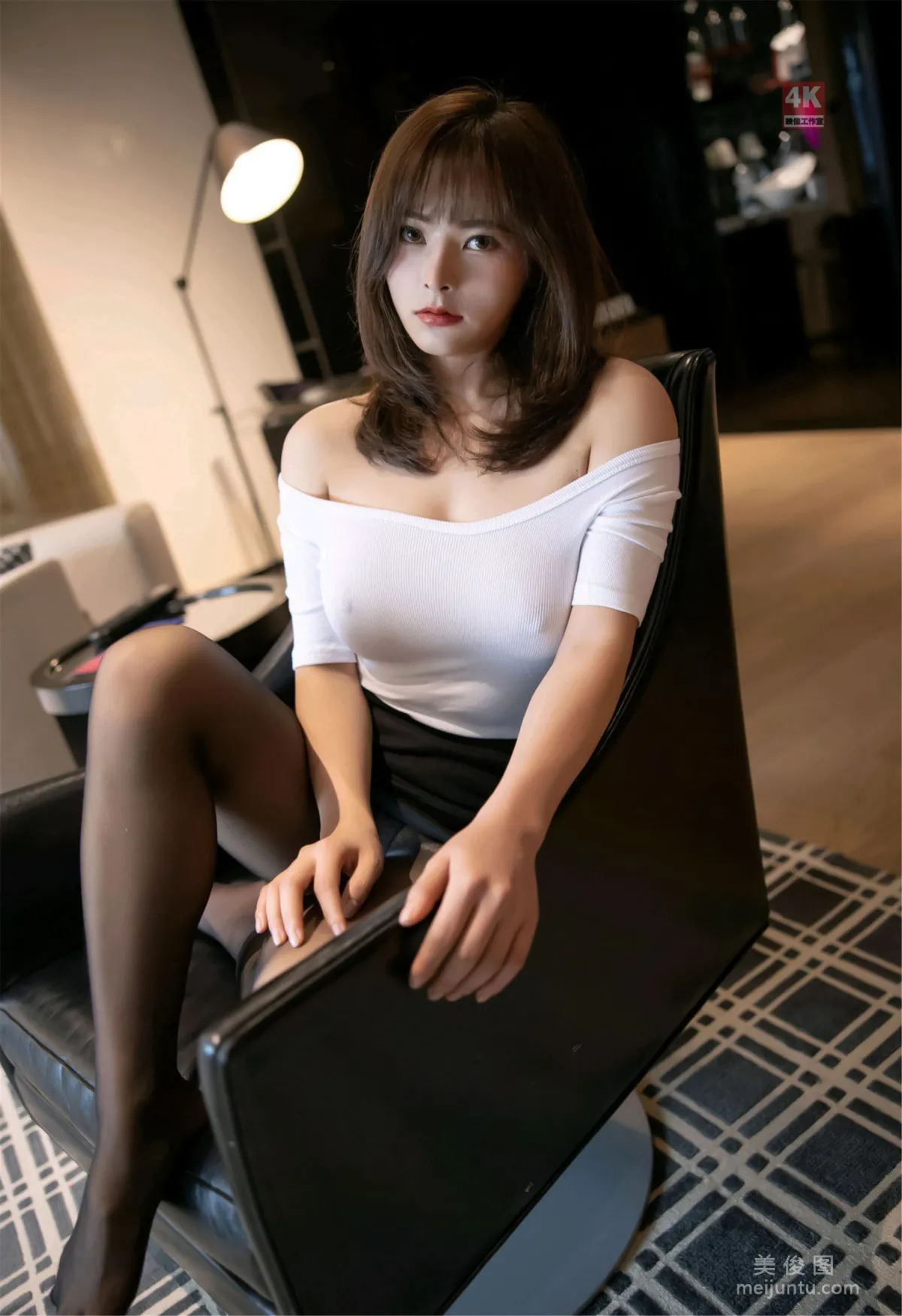 [麗櫃Ligui] 奈沐子 《辦公室小秘書》絲襪寫真 29