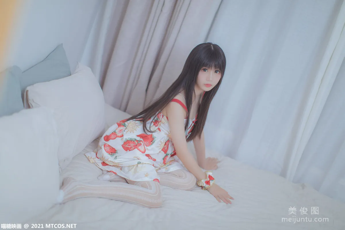 [喵糖映畫] VOL.407 草莓小裙子 寫真套圖 26