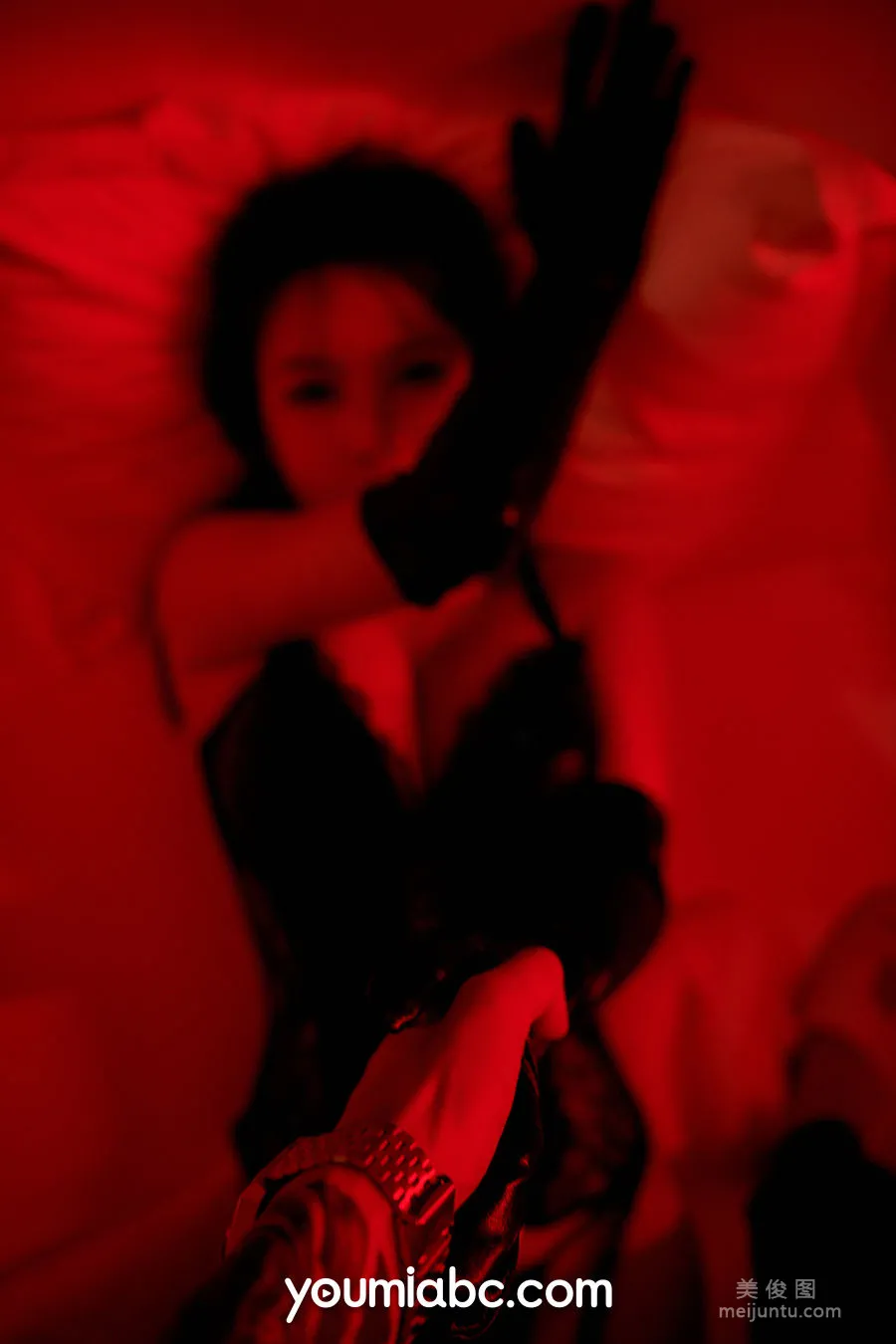 [尤蜜YouMiabc] 李多多 - 猩紅之夜 25