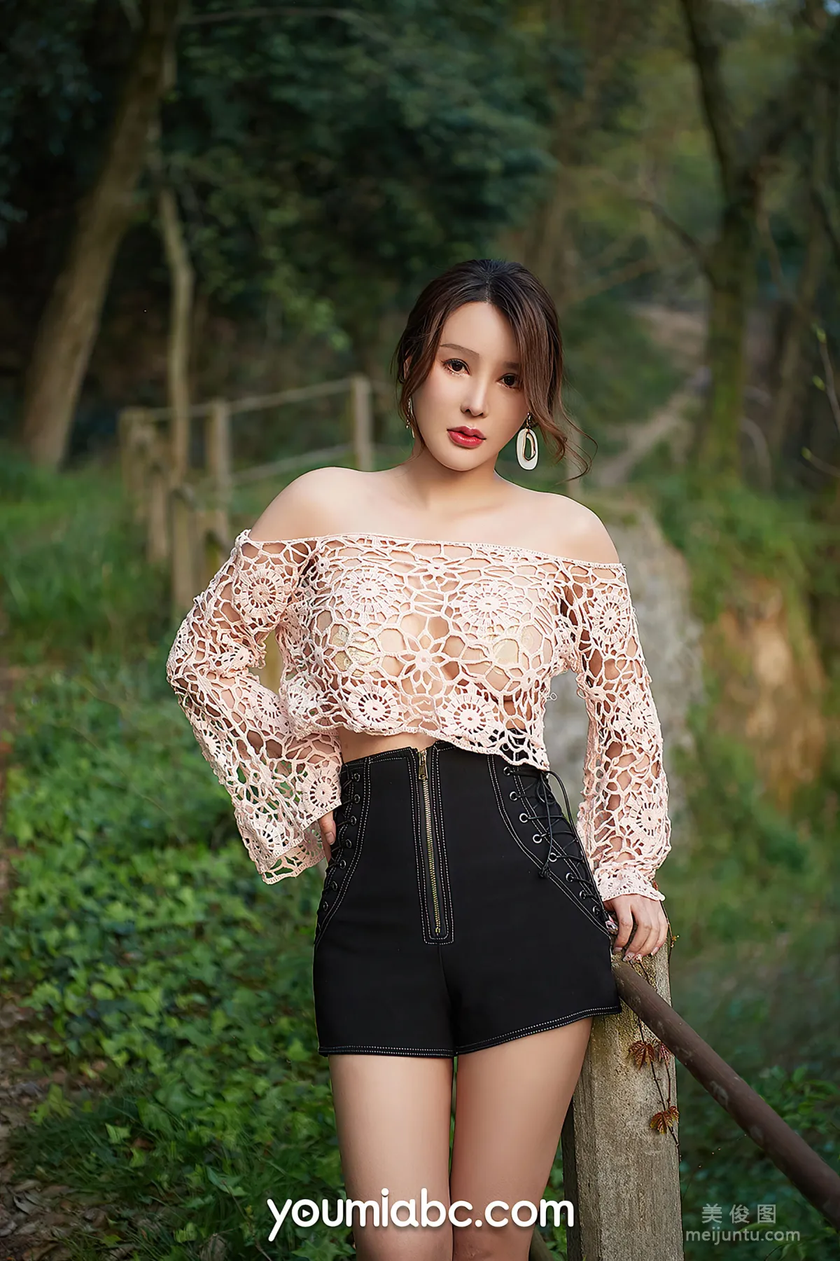 [尤蜜YouMiabc] 李多多 - 山野の躁动4