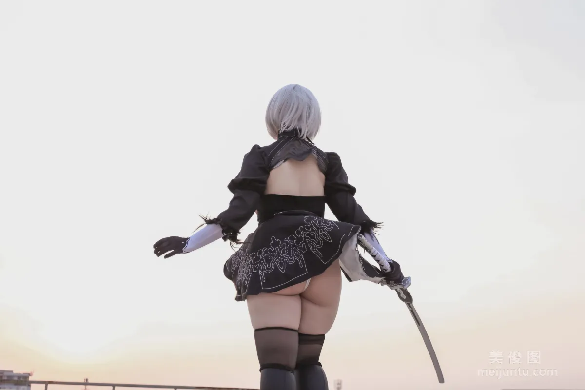 [COS福利] Uy Uy - 2B 写真集33