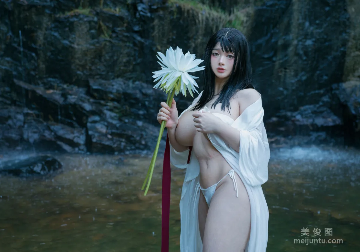 [COS福利] NinJA阿寨寨 - 神明巫女2
