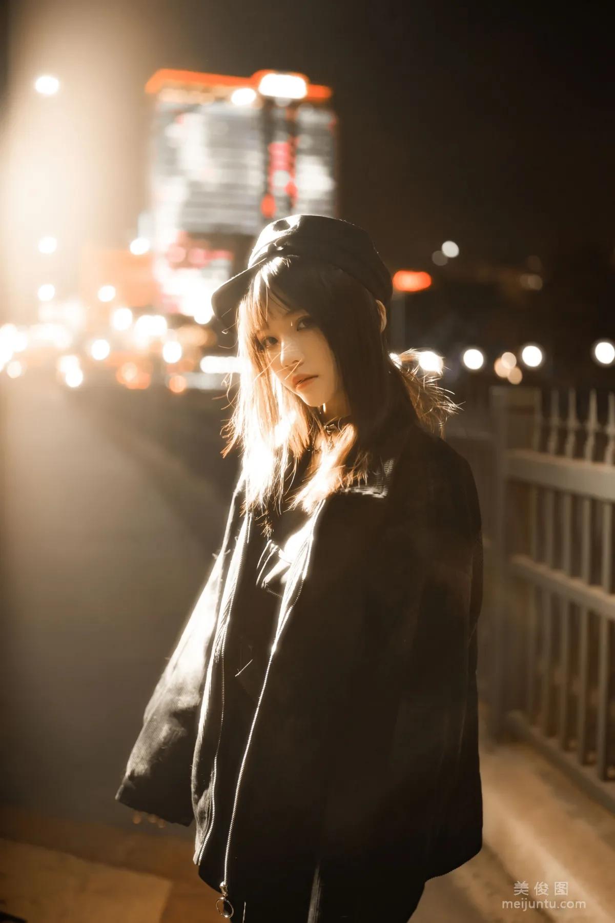 [COS福利] 桜桃喵 - VV4