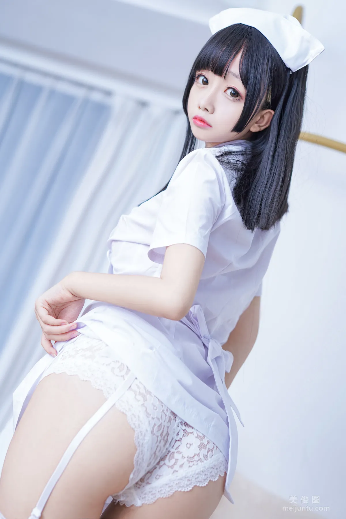 [COS福利] 日奈嬌 - 純白護士 47