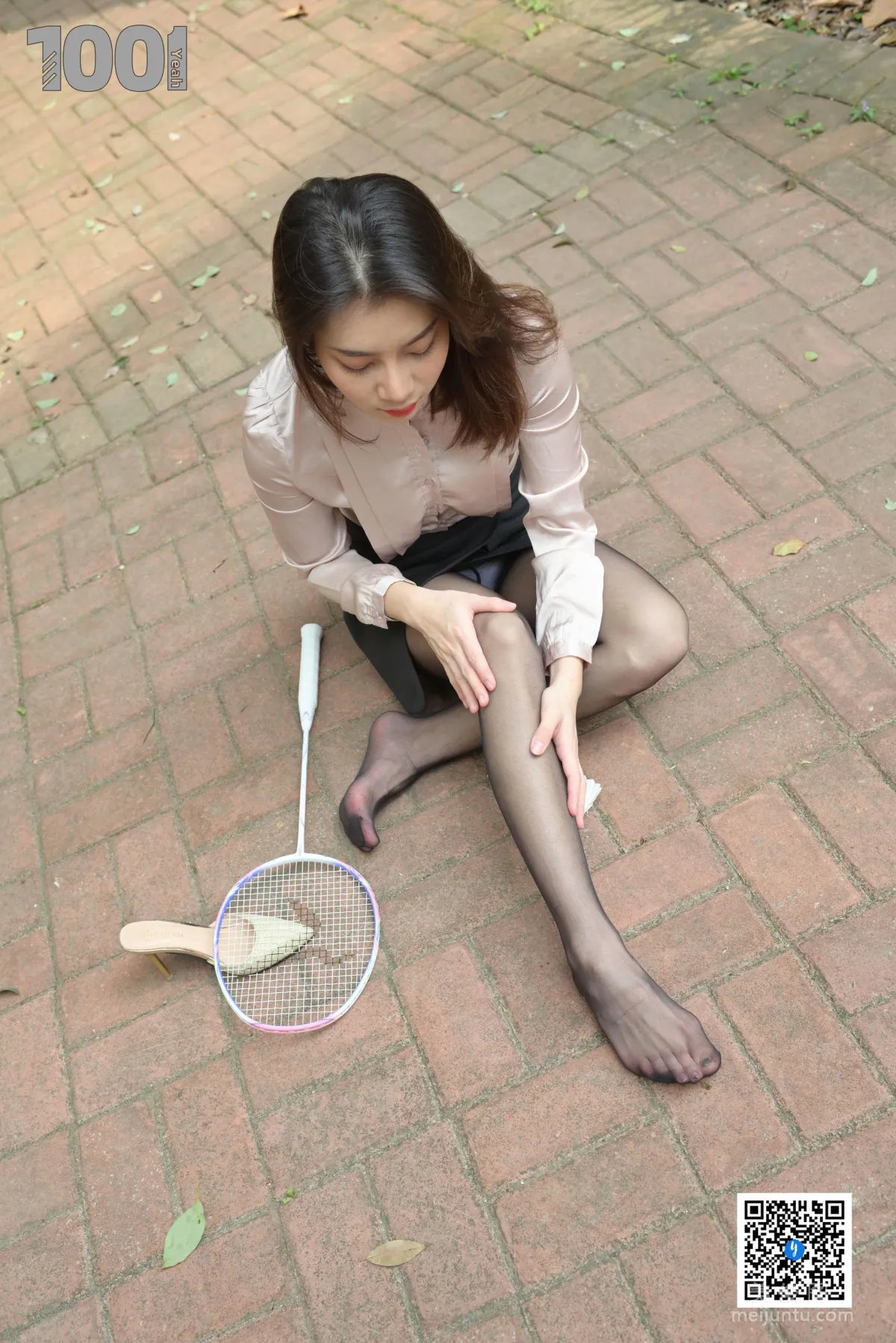 [IESS異思趣向]一千零一夜 193 真真《打羽毛球3》 絲襪美腿絲足套圖 60