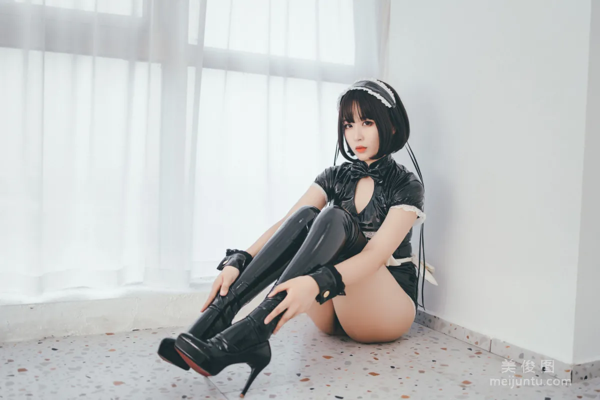 [COS福利] 軒蕭學姐 - 南半球女仆 45