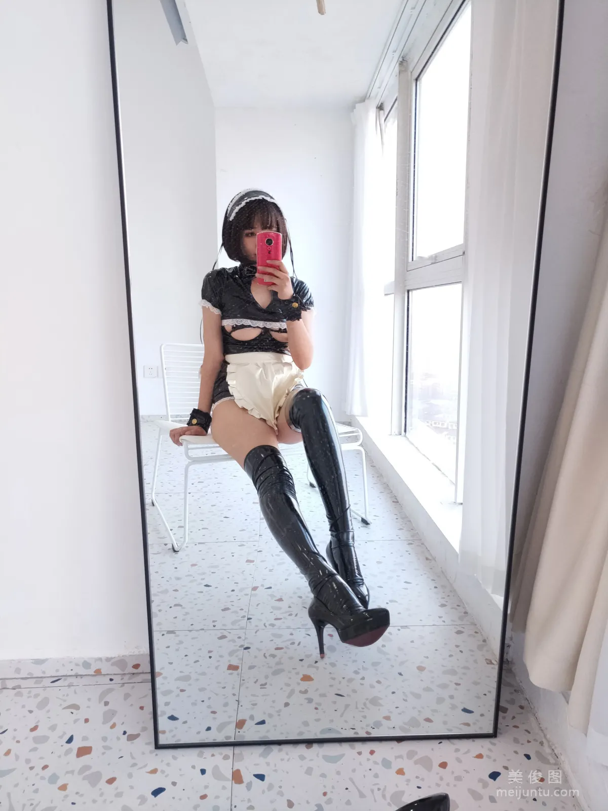 [COS福利] 軒蕭學姐 - 南半球女仆 49
