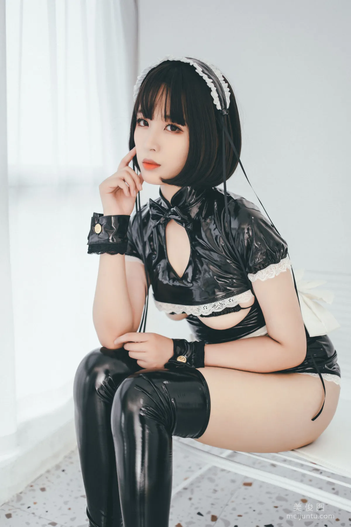 [COS福利] 軒蕭學姐 - 南半球女仆 24
