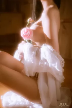 [COS福利] 萌芽兒o0 - 金色套裝