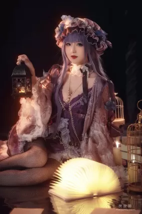[COS福利] 彌音音ww - 帕秋莉 寫真套圖