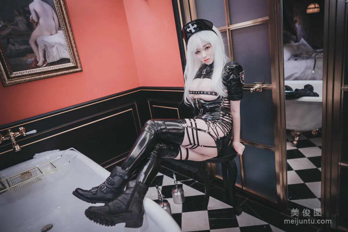 [COS福利] BamBi - Poisonous Nurse10