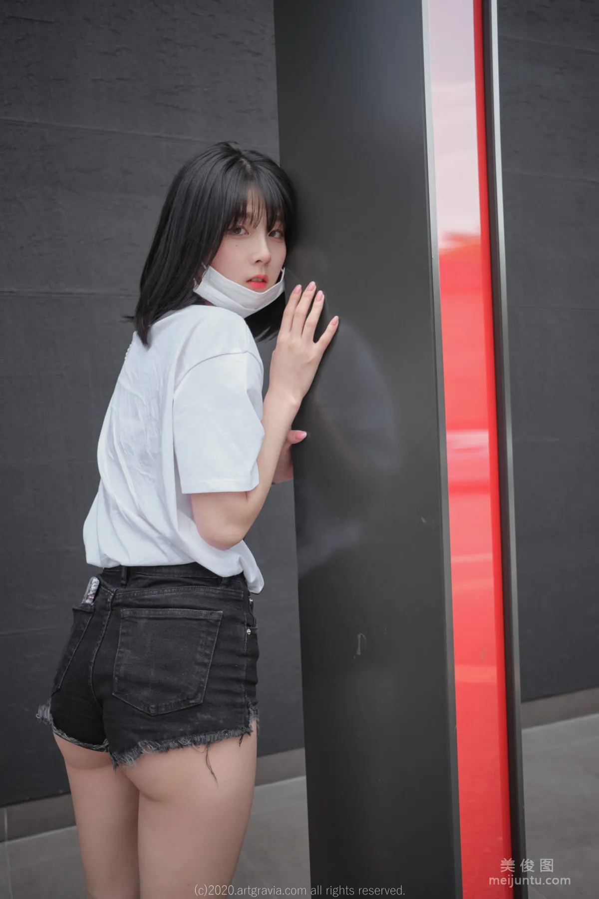 [ARTGRAVIA] VOL.181 Isabella - 熱褲妹子的誘惑 24