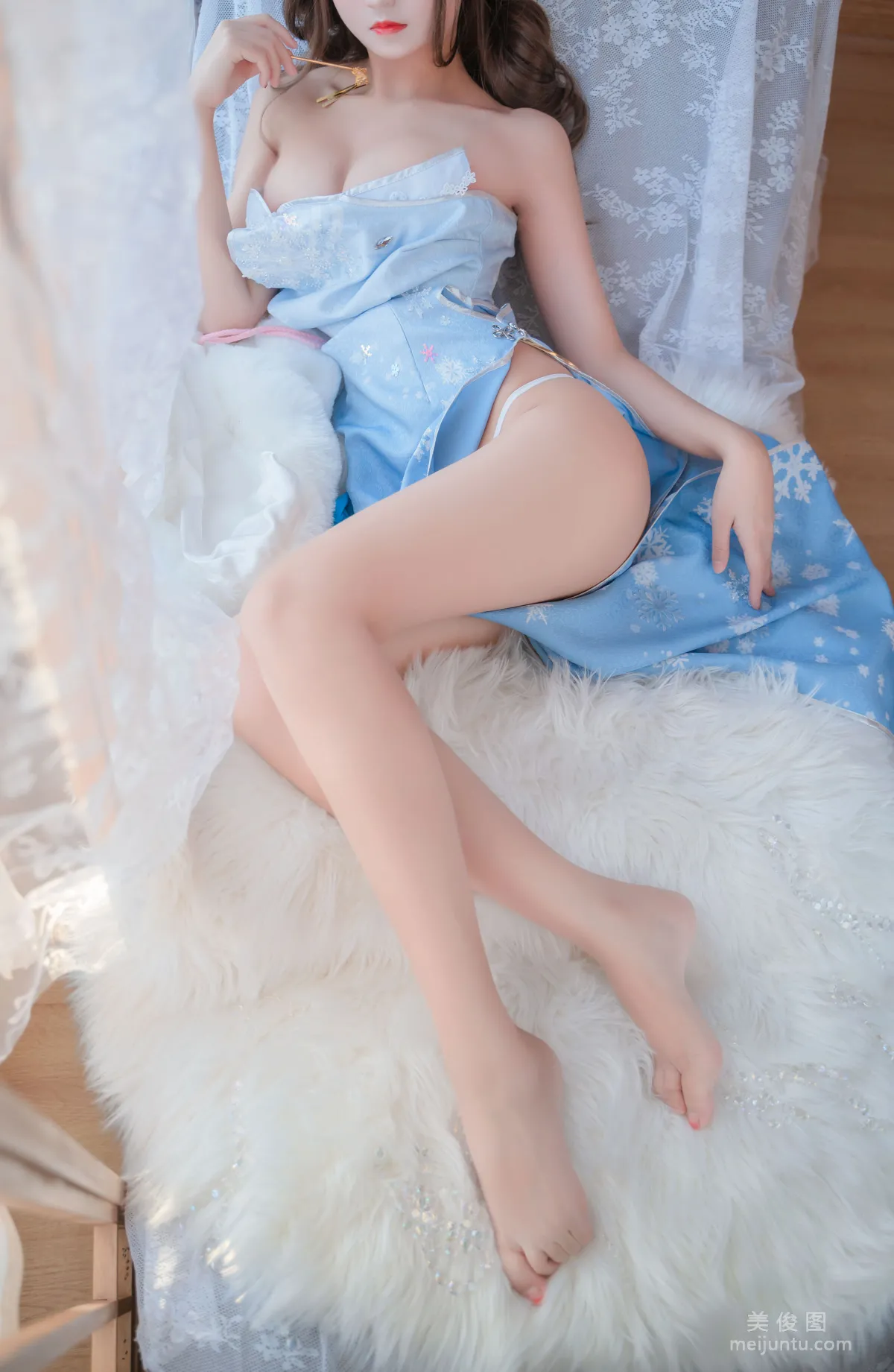 [COS福利] 三度_69 - 能代 冬雪沁香 18