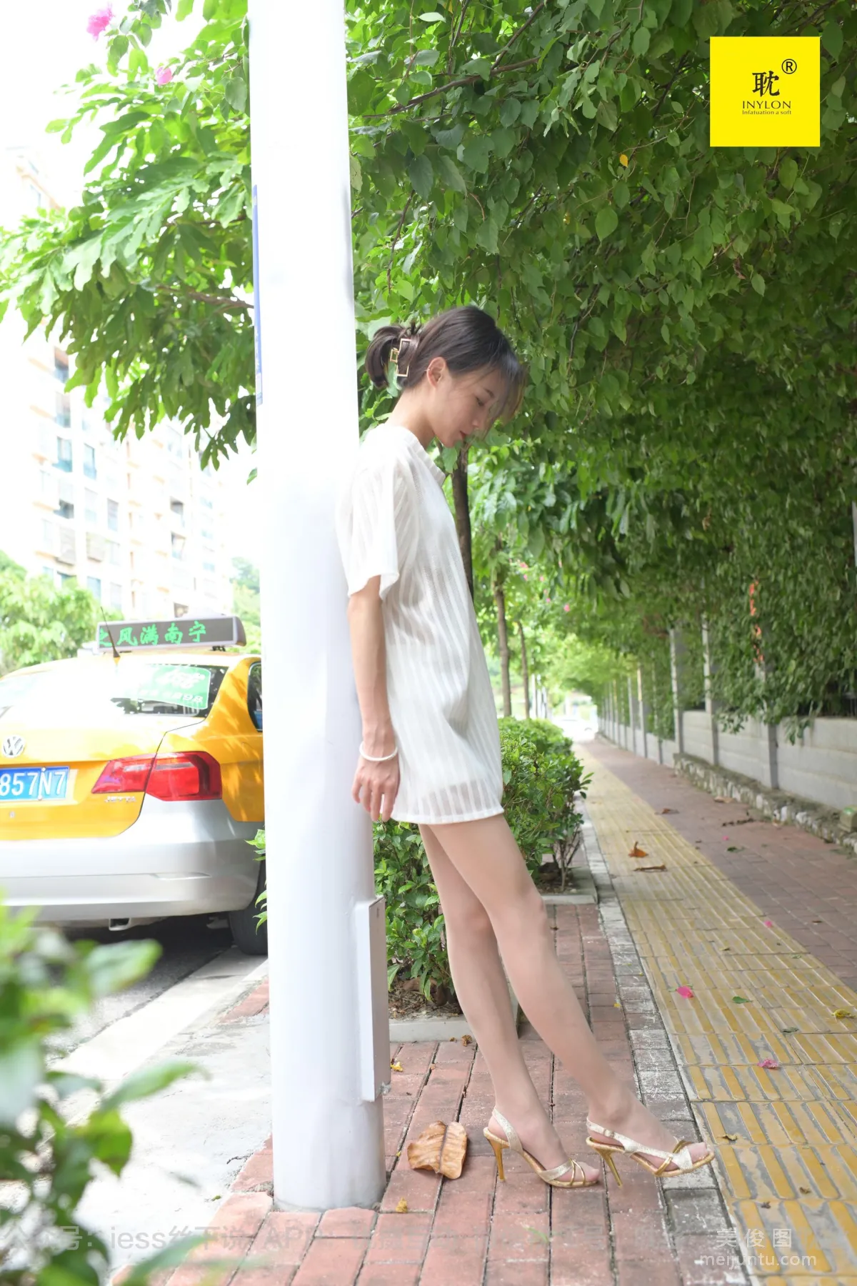 [IESS異思趣向]第N種幻想 孤單的周末② 小六 小裙子+魚嘴鞋+脫鞋玩水 62