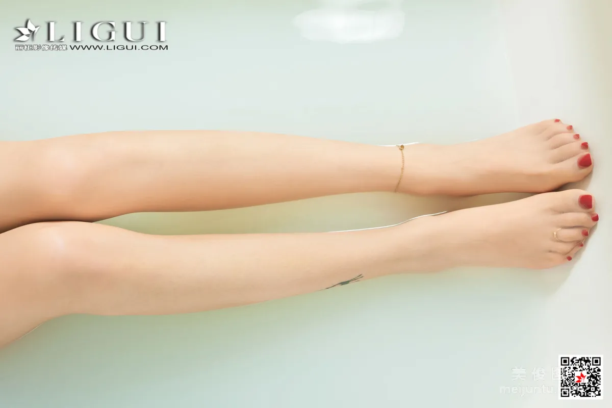 [麗櫃Ligui] Model 甜甜 《浴享絲柔之甜甜》 44