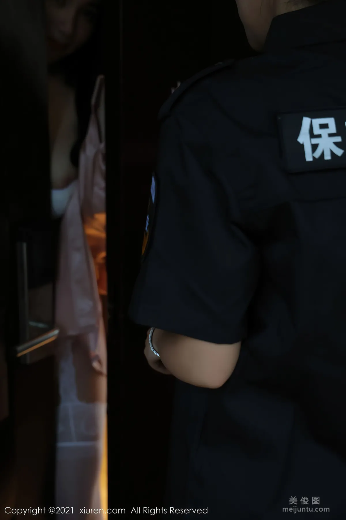 [秀人XiuRen] No.3796 美七Mia&amp;萌漢藥 - 主家水管修理系列 6