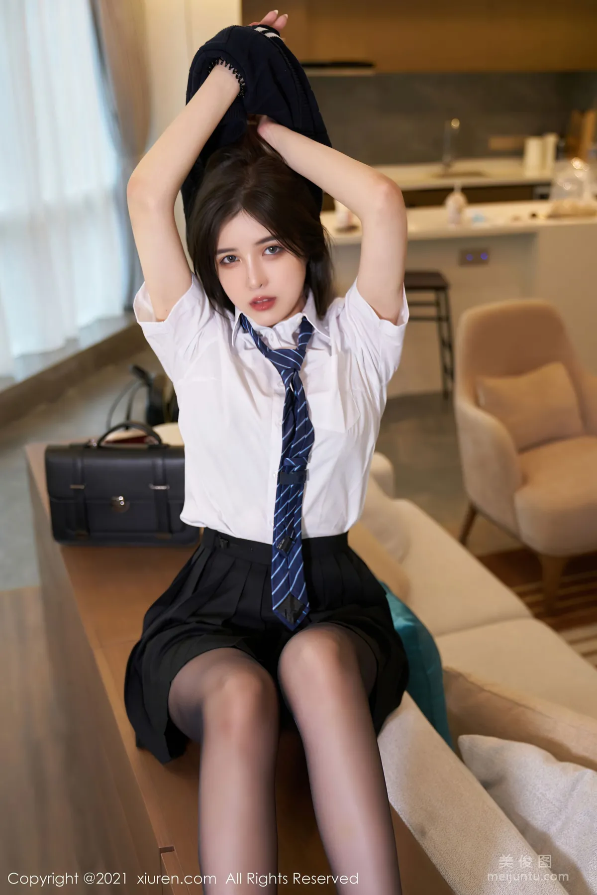 [秀人XiuRen] No.3791 韓靜安 - 帶着清純風格的學苑制服系列 30