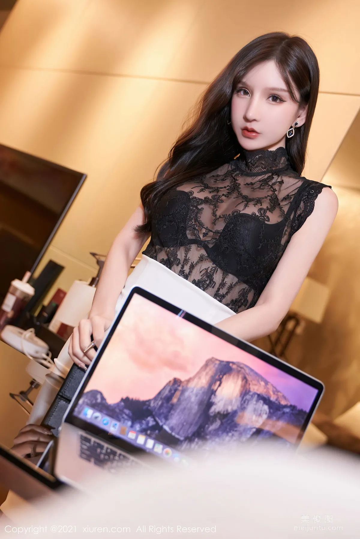 [秀人XiuRen] No.3746 周于希Sandy - 劇情主題系列 16